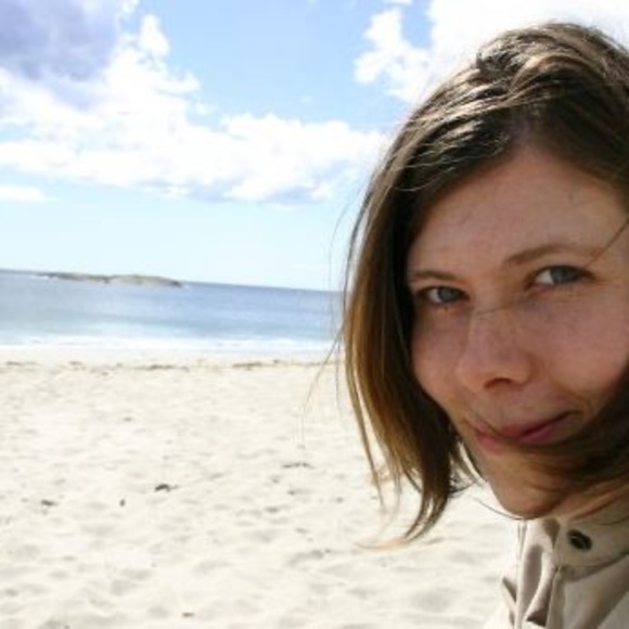 Meet your Posher, Becky - Picture 1 of 1